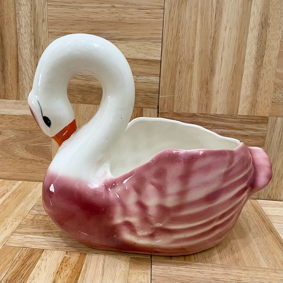 Vintage Pink & White 8 1/2” Large Swan Planter Ceramic Glazed Pottery Swan - Picture 10 of 14